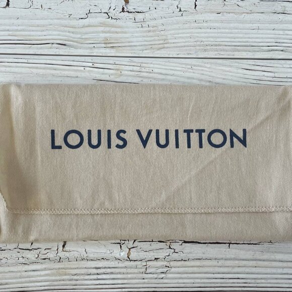 Louis Vuitton Vernis Zippy Wallet Amarante M93522 - Picture 4 of 13